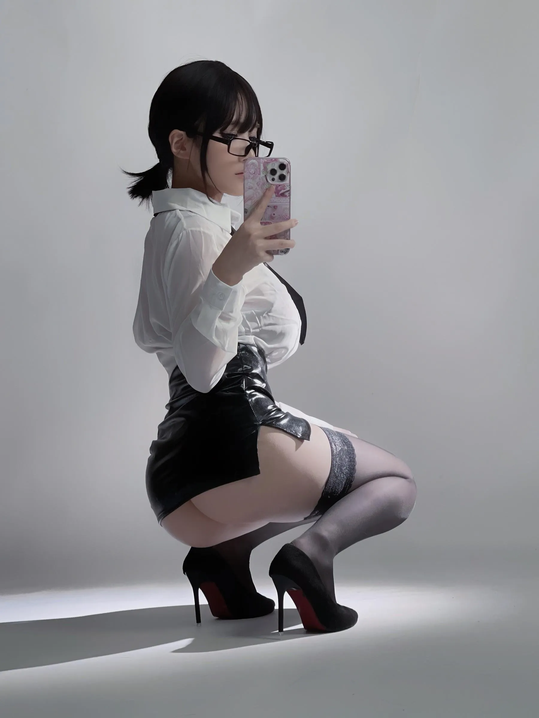 幼愛youmeko – NO.12 黑丝眼镜OL [29P]插图5